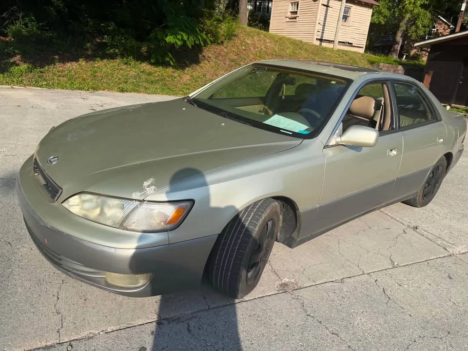 1997 Lexus ES 3rd Gen - Image 3 of 6