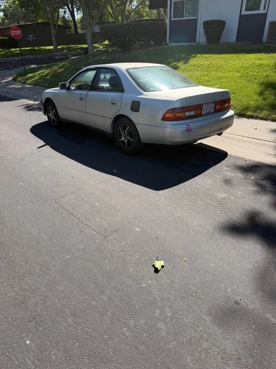 1997 Lexus ES 3rd Gen - Image 3 of 4