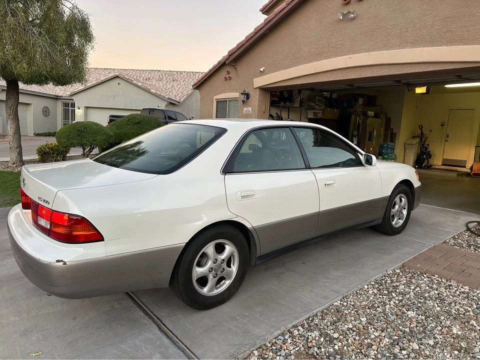 1997 Lexus ES 3rd Gen - Image 3 of 19