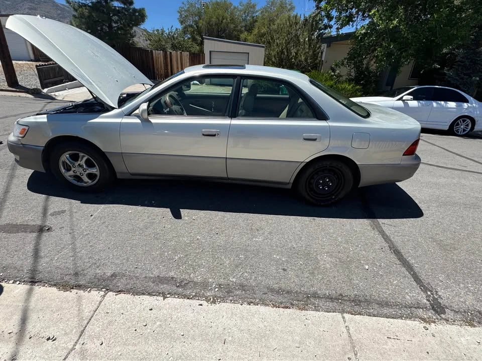 1997 Lexus ES 3rd Gen - Image 4 of 13