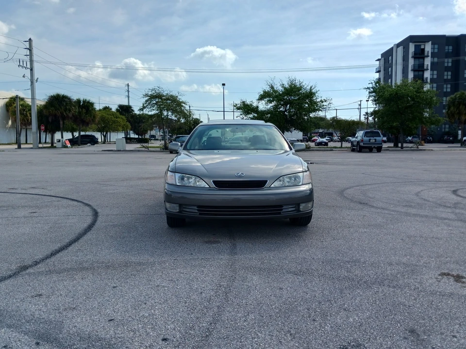 1997 Lexus ES 3rd Gen - Image 3 of 31