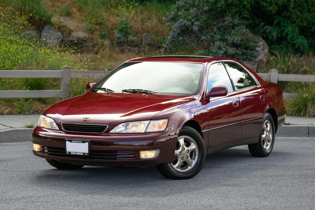 1997 Lexus ES 3rd Gen - Image 4 of 31