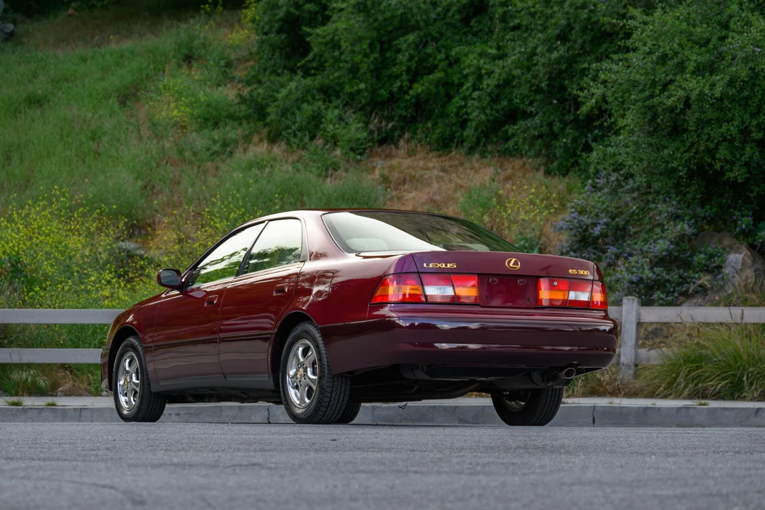 1997 Lexus ES 3rd Gen - Image 20 of 31