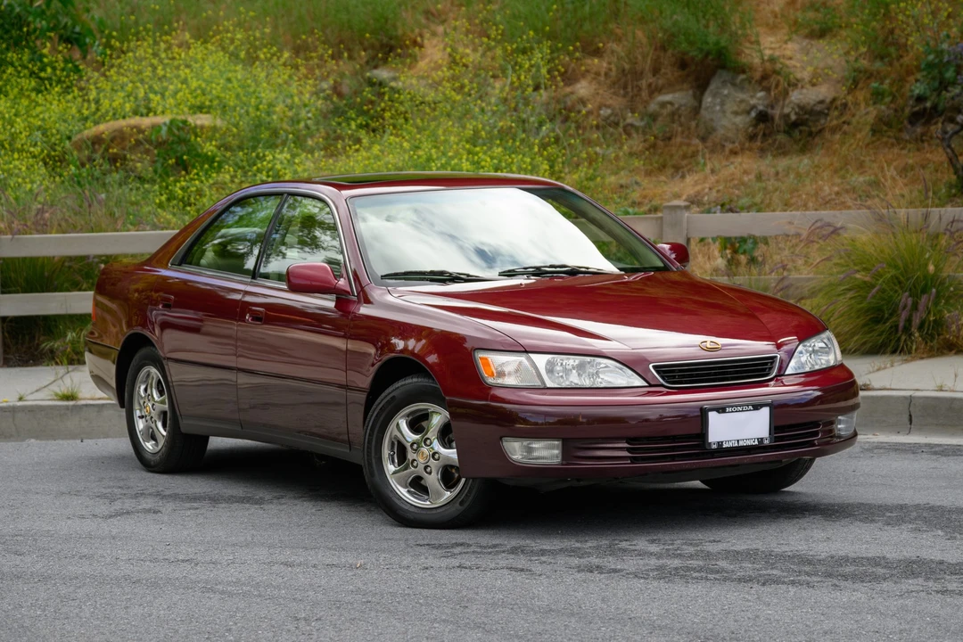 1997 Lexus ES 3rd Gen - Image 9 of 31