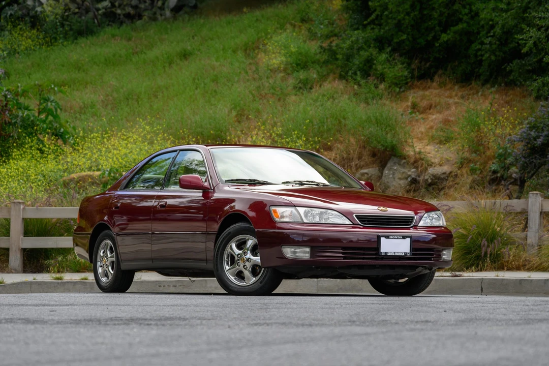 1997 Lexus ES 3rd Gen - Image 10 of 31
