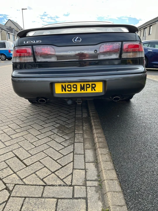 1997 Lexus GS 1st Gen - Image 6 of 30