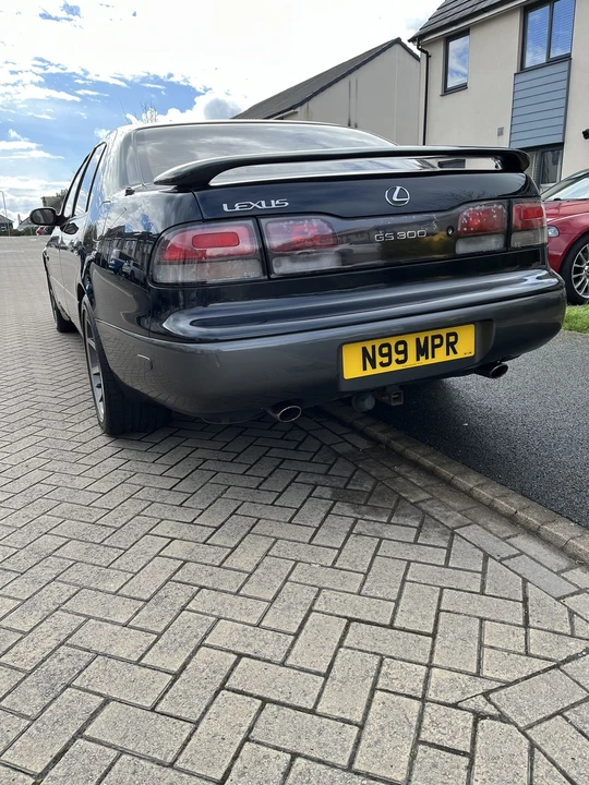 1997 Lexus GS 1st Gen - Image 8 of 30