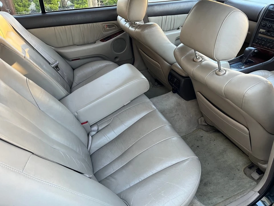 1997 Lexus GS 1st Gen - Image 17 of 30