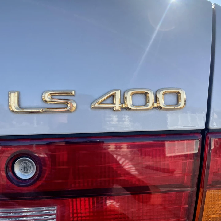 1997 Lexus LS 2nd Gen - Image 26 of 27