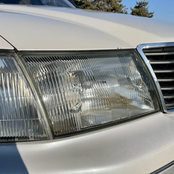 1997 Lexus LS 2nd Gen - Image 10 of 27