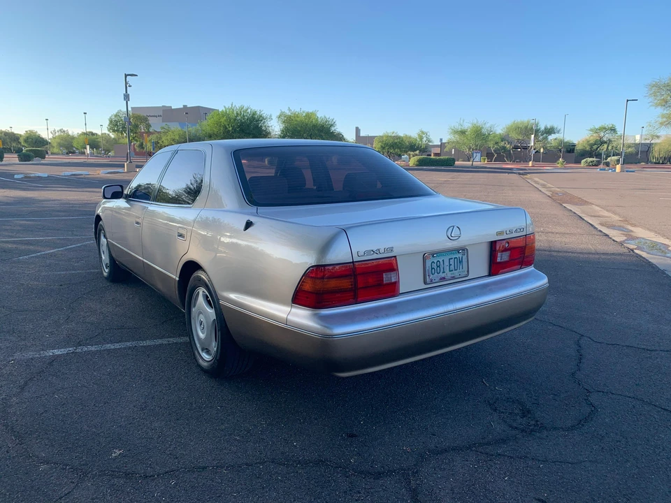 1997 Lexus LS 2nd Gen - Image 9 of 31