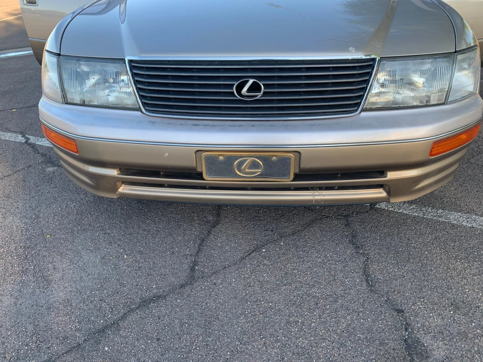 1997 Lexus LS 2nd Gen - Image 13 of 31