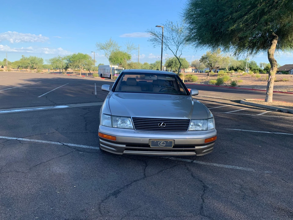 1997 Lexus LS 2nd Gen - Image 6 of 31