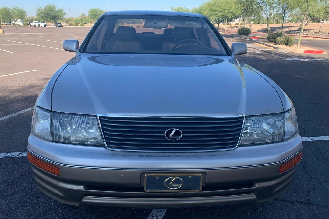 1997 Lexus LS 2nd Gen - Image 2 of 31