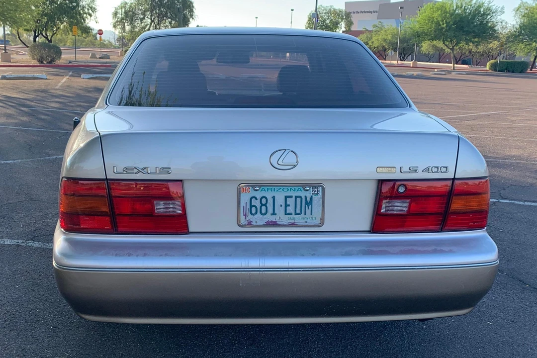 1997 Lexus LS 2nd Gen - Image 5 of 31