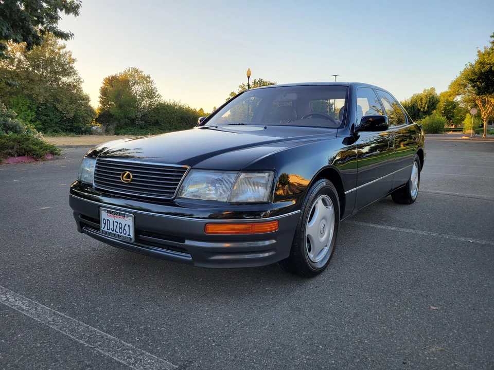 1997 Lexus LS 2nd Gen - Image 9 of 31