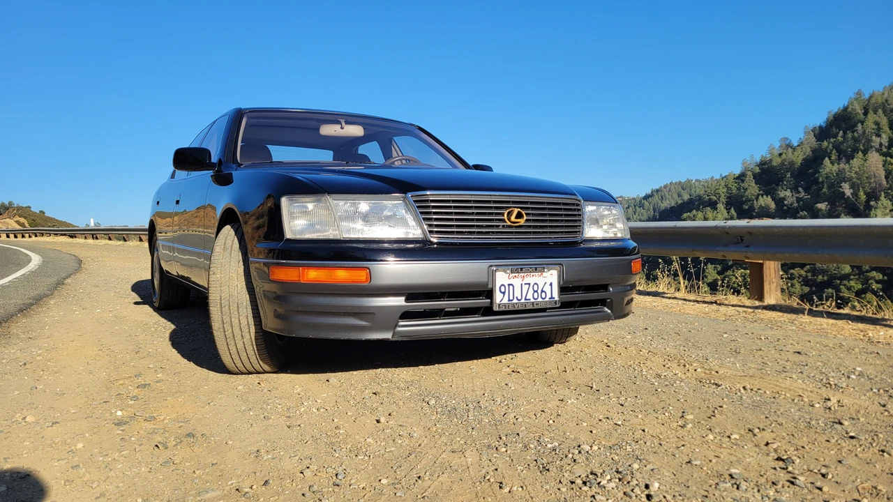 1997 Lexus LS 2nd Gen - Image 26 of 31