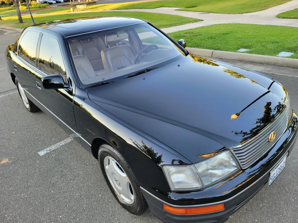 1997 Lexus LS 2nd Gen - Image 24 of 31