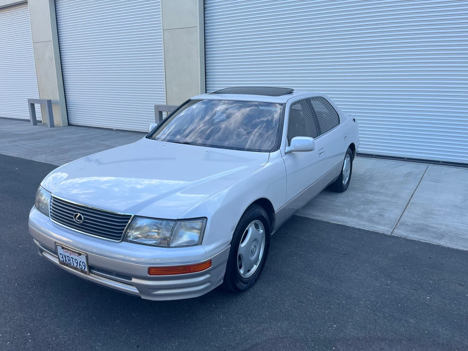 1997 Lexus LS 2nd Gen - Image 9 of 31