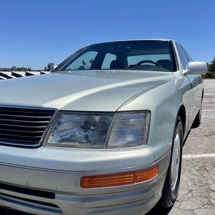 1997 Lexus LS 2nd Gen - Image 20 of 31