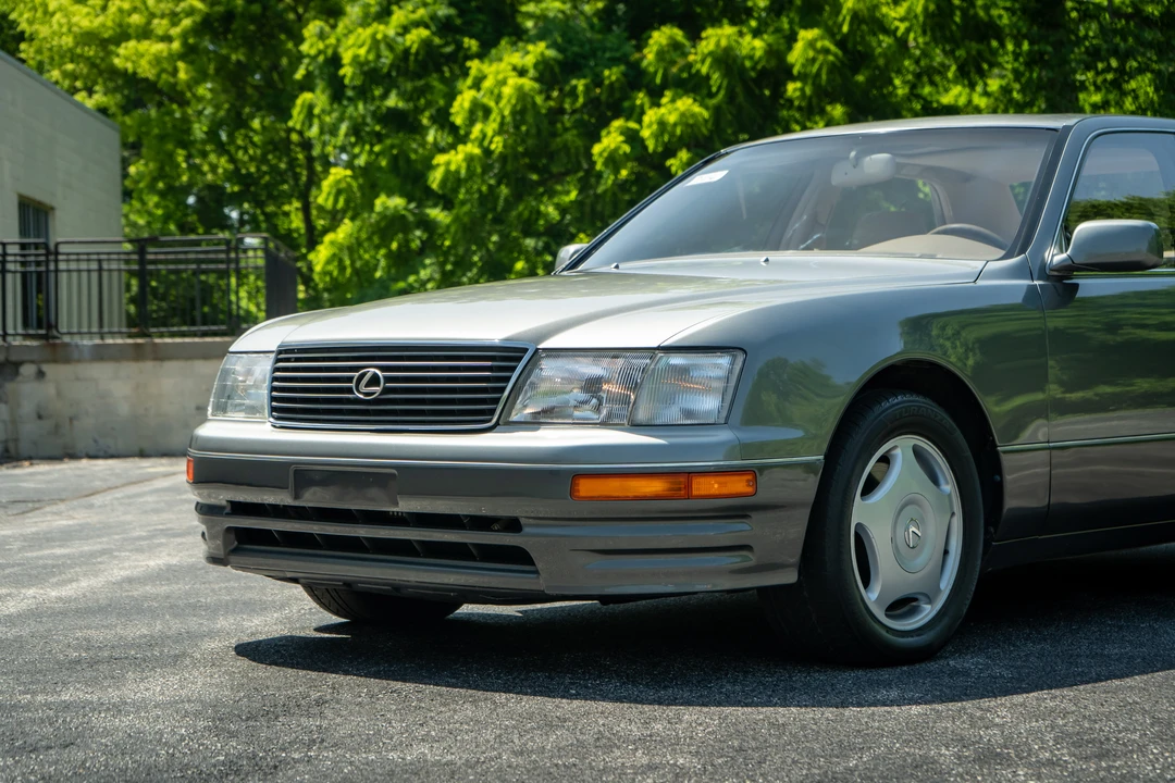 1997 Lexus LS 2nd Gen - Image 30 of 31