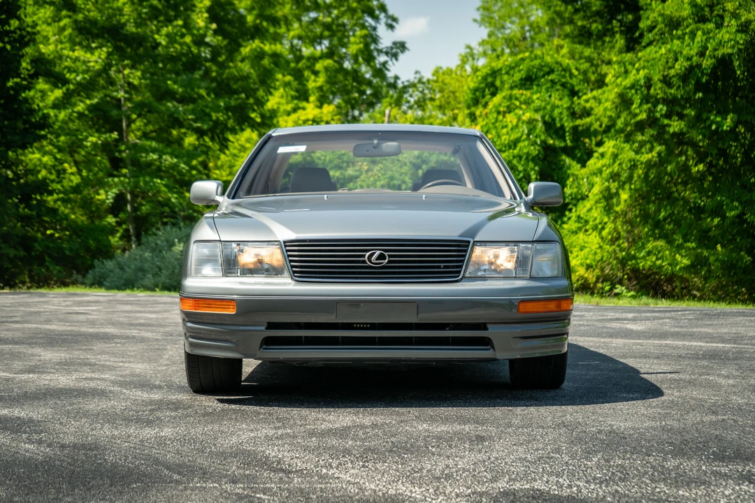 1997 Lexus LS 2nd Gen - Image 4 of 31