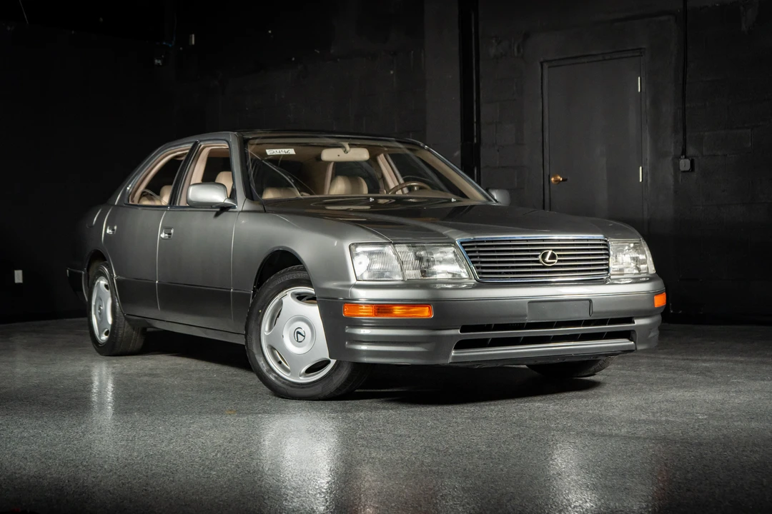1997 Lexus LS 2nd Gen - Image 14 of 31