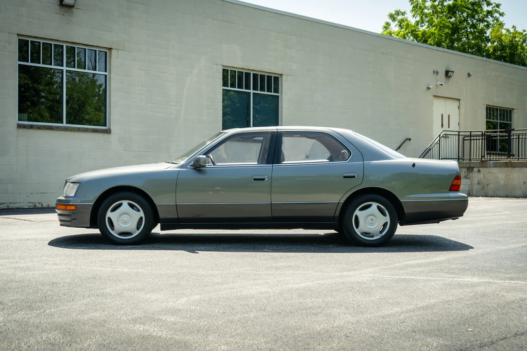 1997 Lexus LS 2nd Gen - Image 8 of 31