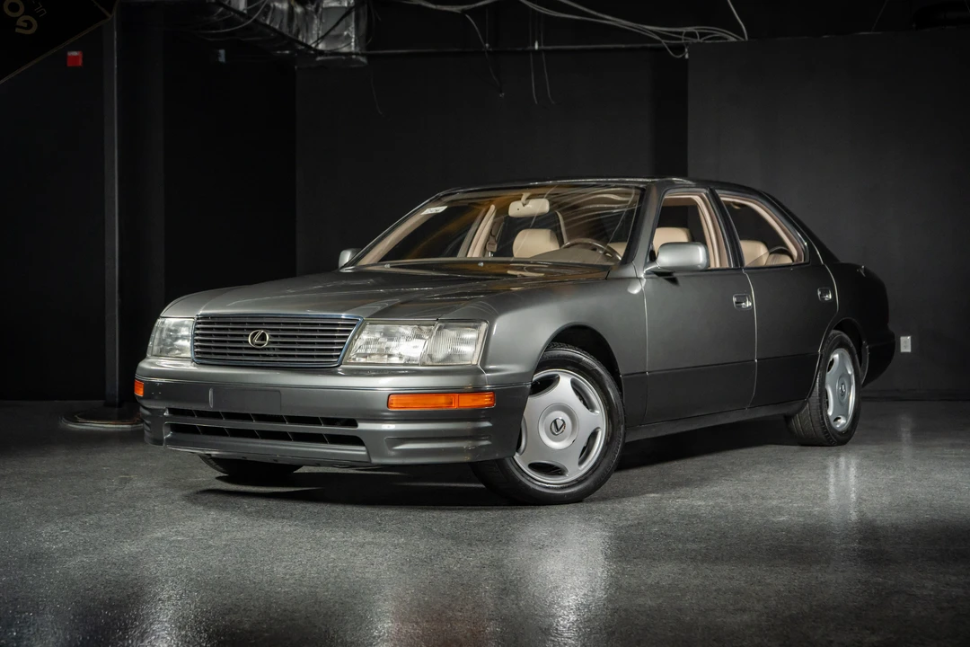 1997 Lexus LS 2nd Gen - Image 19 of 31