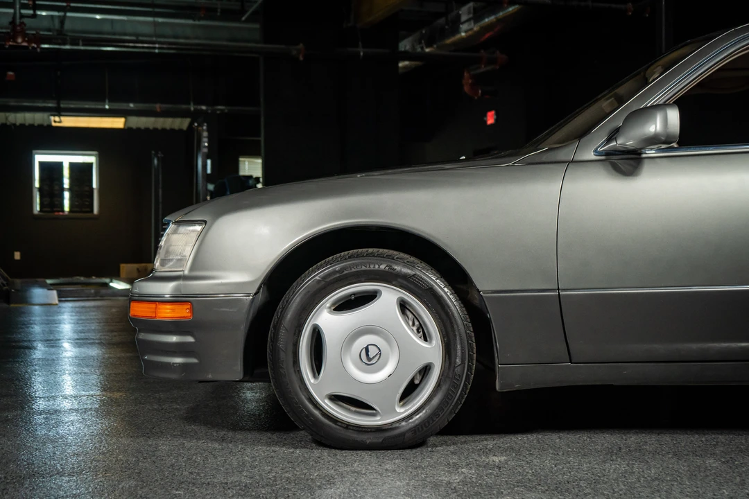1997 Lexus LS 2nd Gen - Image 20 of 31