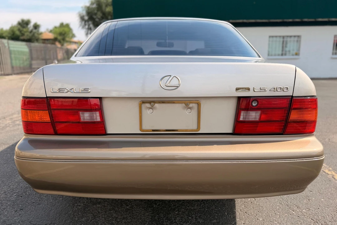 1997 Lexus LS 2nd Gen - Image 5 of 31