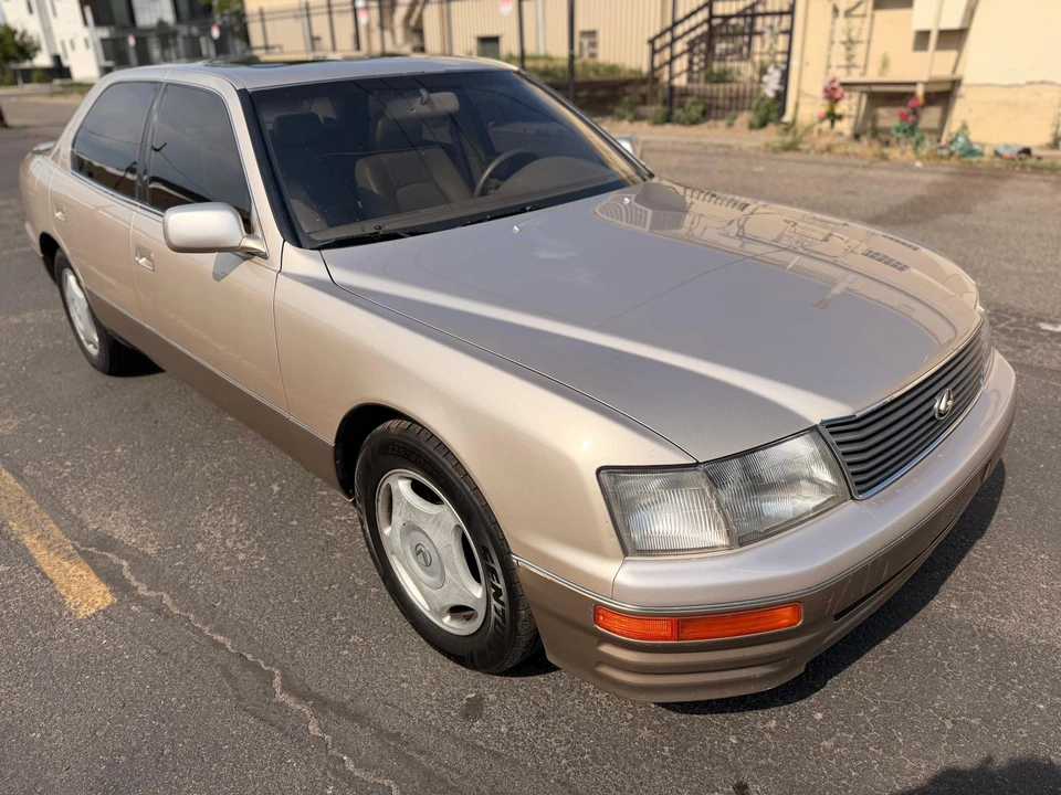 1997 Lexus LS 2nd Gen - Image 15 of 31
