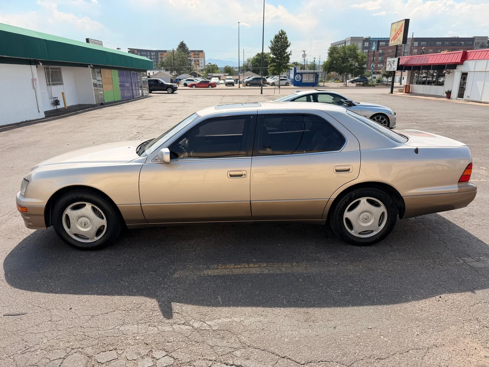 1997 Lexus LS 2nd Gen - Image 8 of 31