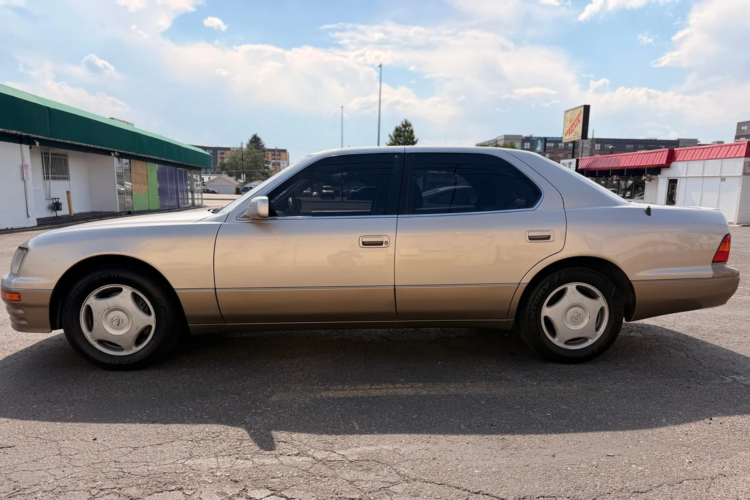 1997 Lexus LS 2nd Gen - Image 3 of 31