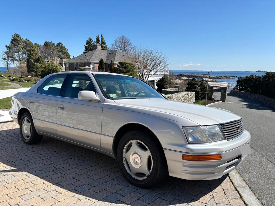 1997 Lexus LS 2nd Gen - Image 8 of 31