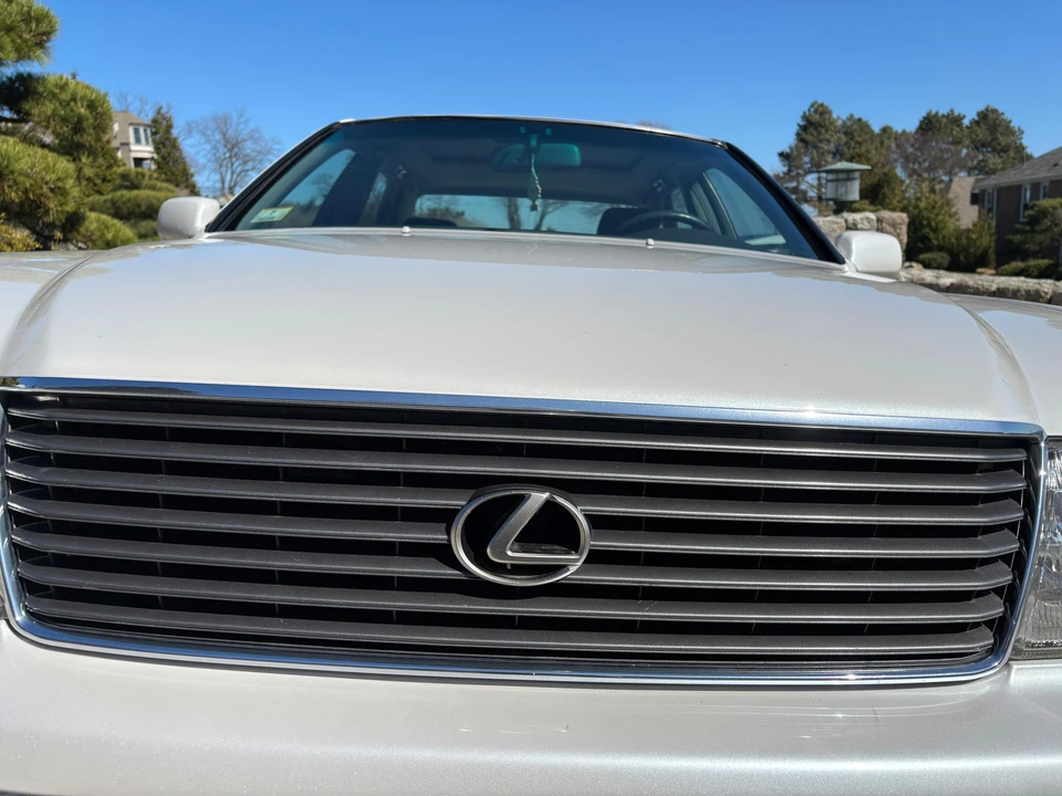 1997 Lexus LS 2nd Gen - Image 17 of 31