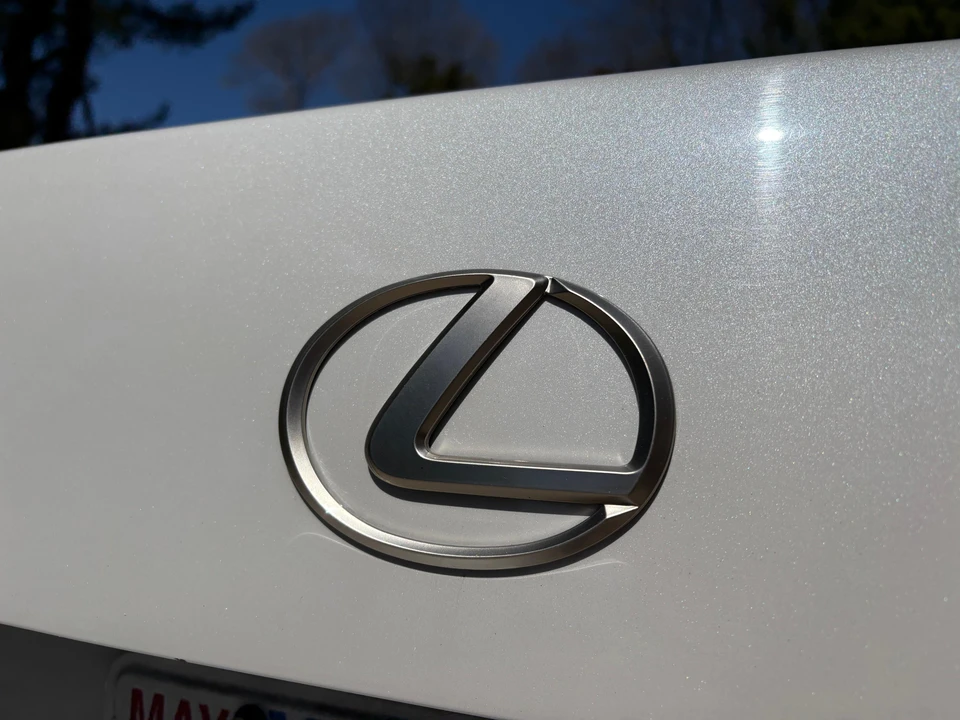 1997 Lexus LS 2nd Gen - Image 29 of 31