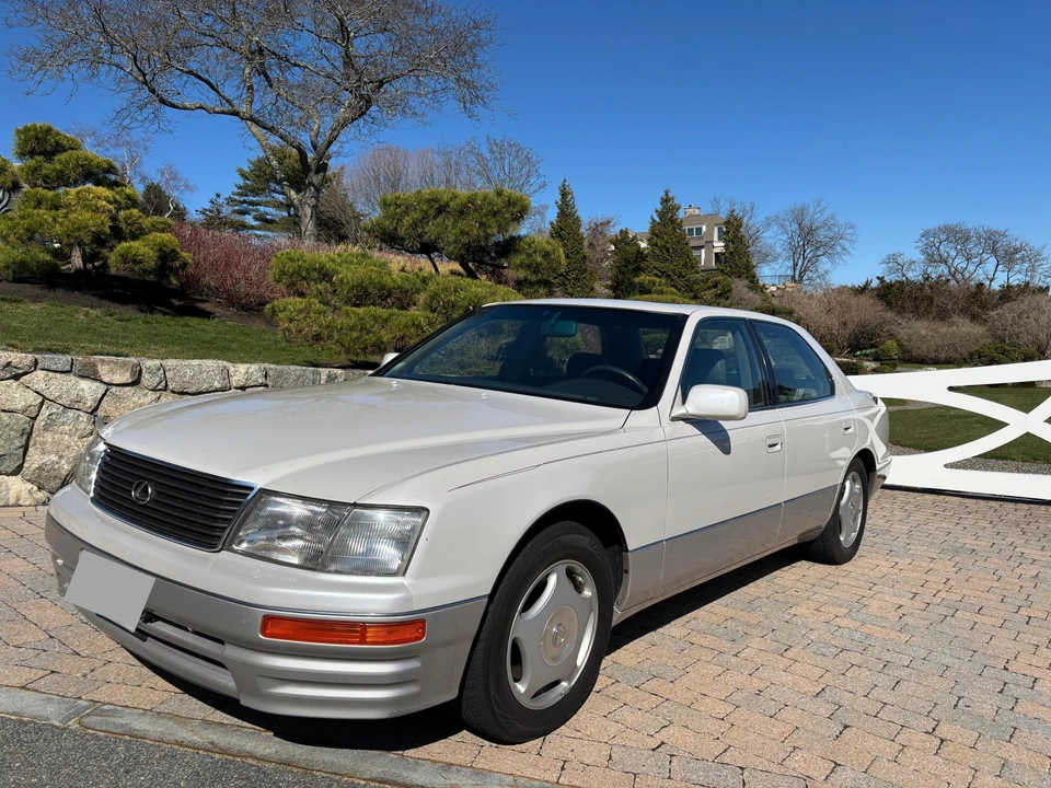 1997 Lexus LS 2nd Gen - Image 6 of 31