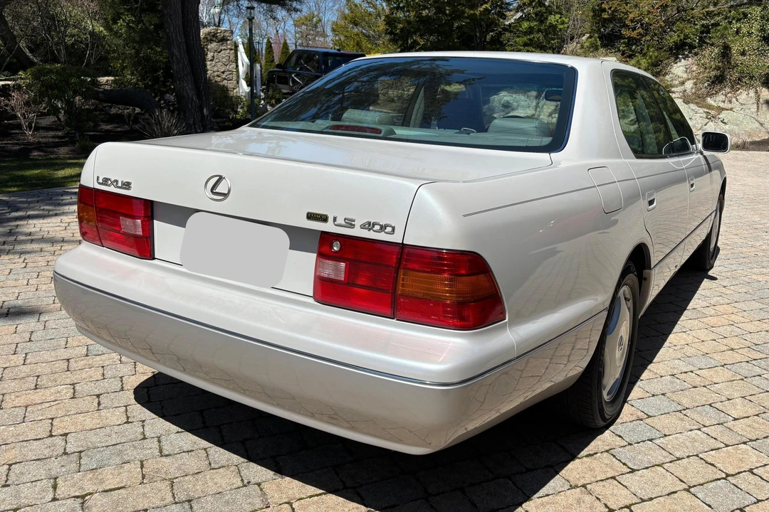 1997 Lexus LS 2nd Gen - Image 4 of 31
