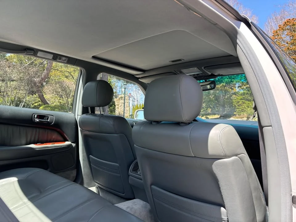 1997 Lexus LS 2nd Gen - Image 9 of 11