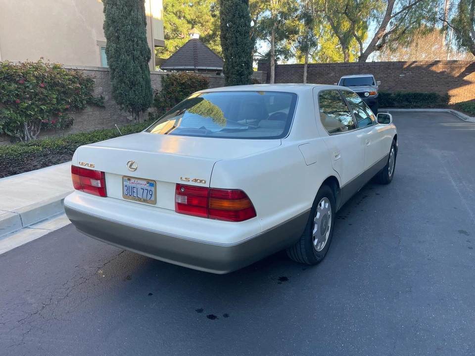 1997 Lexus LS 2nd Gen - Image 25 of 29