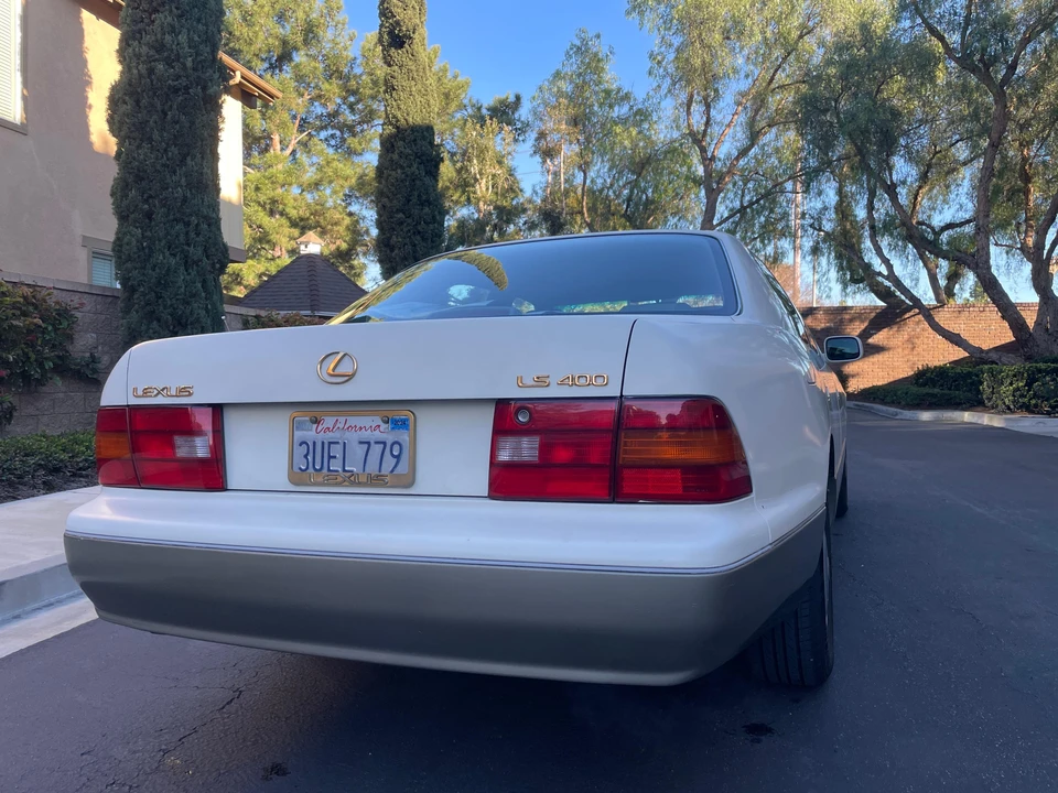 1997 Lexus LS 2nd Gen - Image 22 of 29