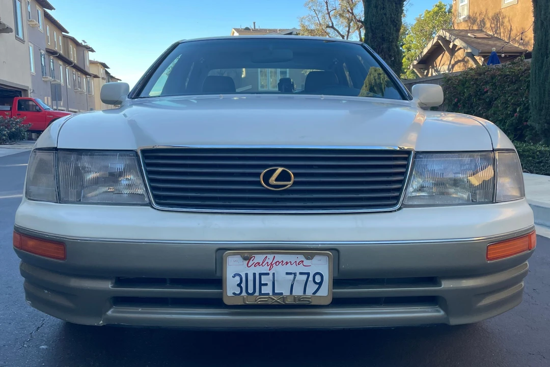 1997 Lexus LS 2nd Gen - Image 2 of 29