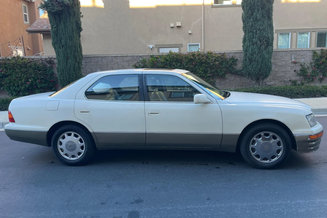 1997 Lexus LS 2nd Gen - Image 3 of 29