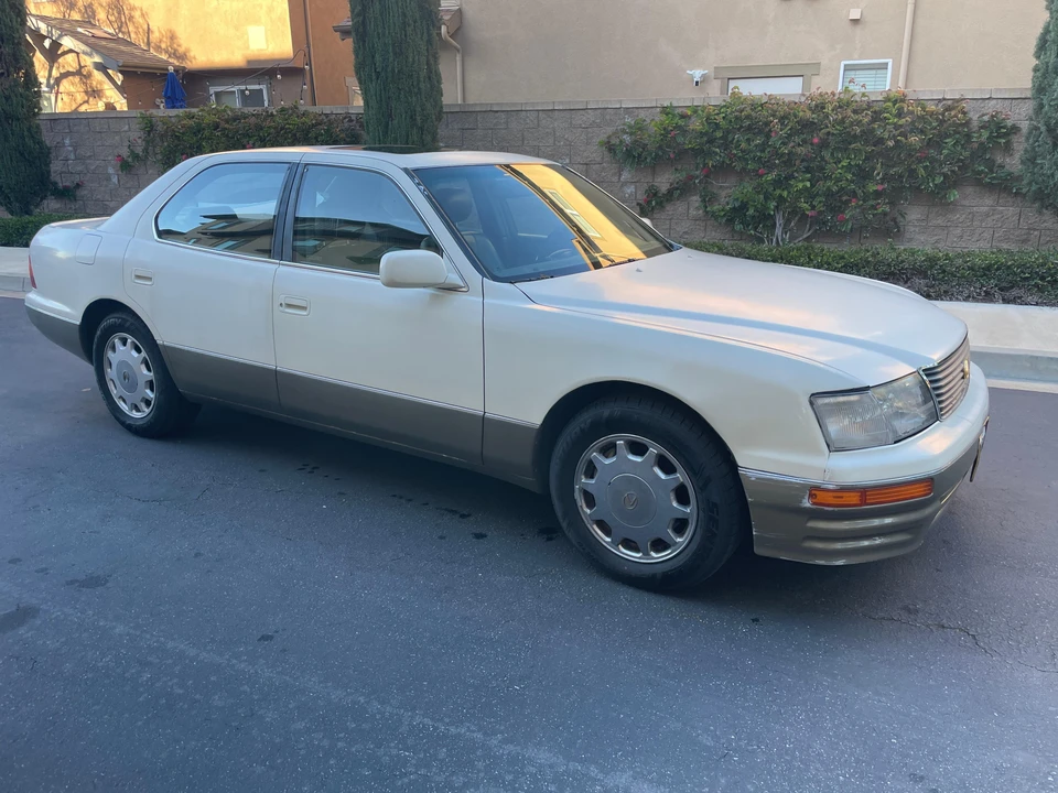 1997 Lexus LS 2nd Gen - Image 29 of 29
