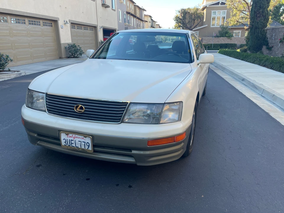 1997 Lexus LS 2nd Gen - Image 9 of 29