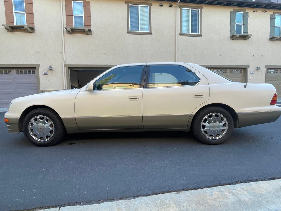 1997 Lexus LS 2nd Gen - Image 15 of 29