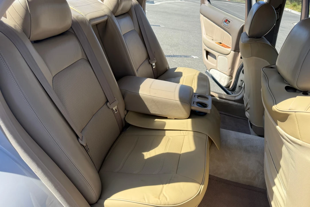 1997 Lexus LS 2nd Gen - Image 30 of 31