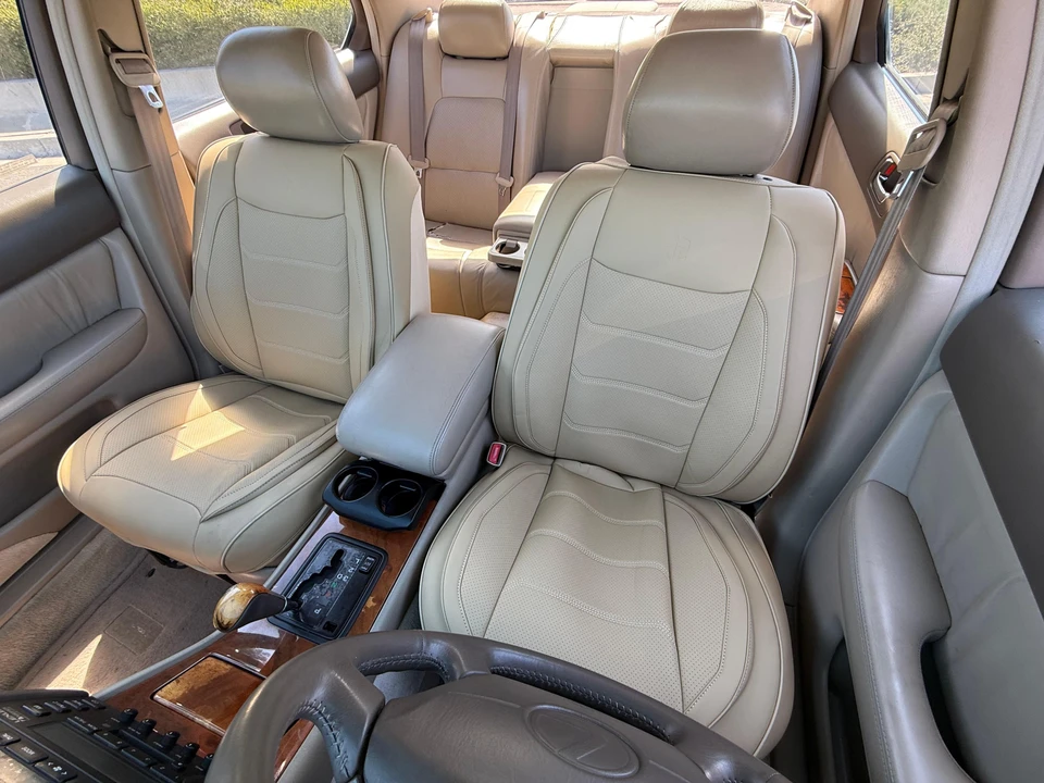 1997 Lexus LS 2nd Gen - Image 23 of 31