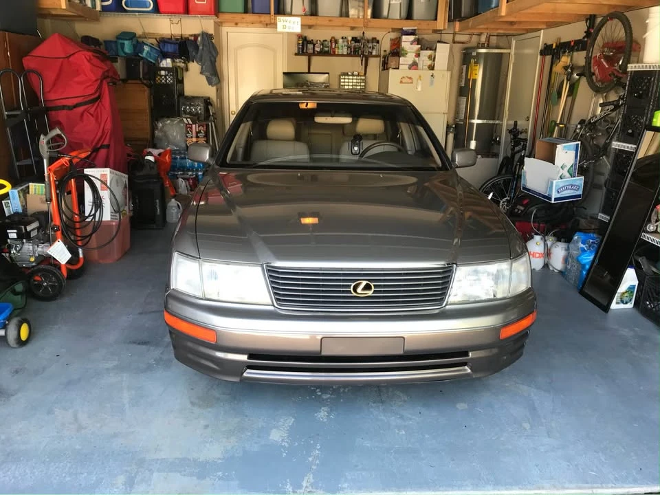 1997 Lexus LS 2nd Gen - Image 5 of 10